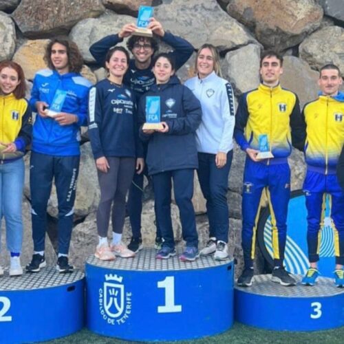 El Tenerife CajaCanarias revalida el título de campeón de la Copa Canaria Oro
