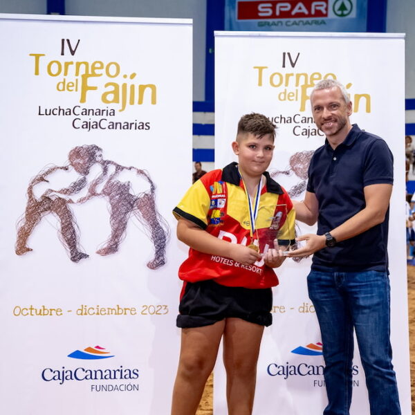 Gran Canaria vibra con su concentración del IV Torneo del Fajín de Lucha Canaria CajaCanarias