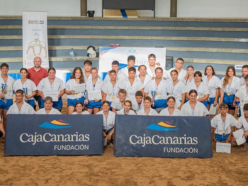 La Fundación CajaCanarias clausura el segundo turno de su XII Campus de Lucha Canaria en Los Llanos de Aridane