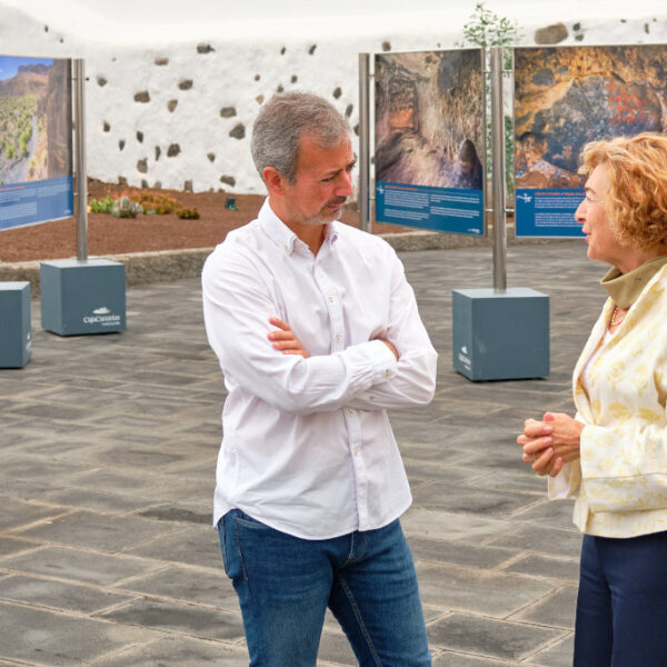 Exposición Escrito en piedra en el Espacio Cultural de Garachico