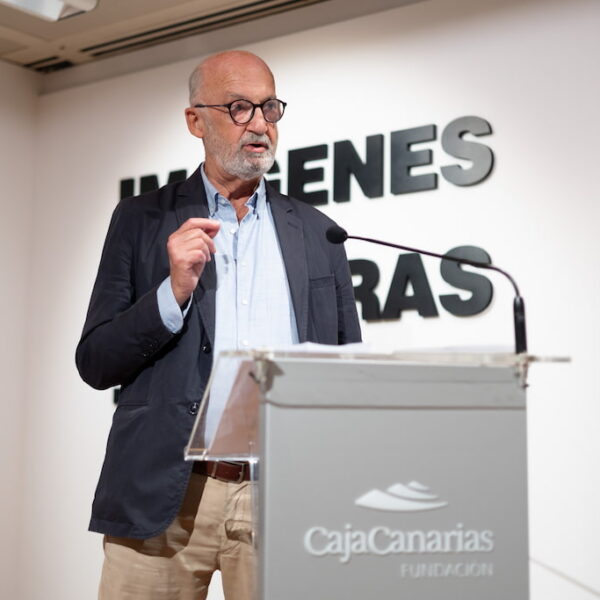 La Fundación CajaCanarias inaugura la exposición Imágenes-Palabras, fotografías de Carlos A. Schwartz en su Espacio Cultural de Santa Cruz de Tenerife