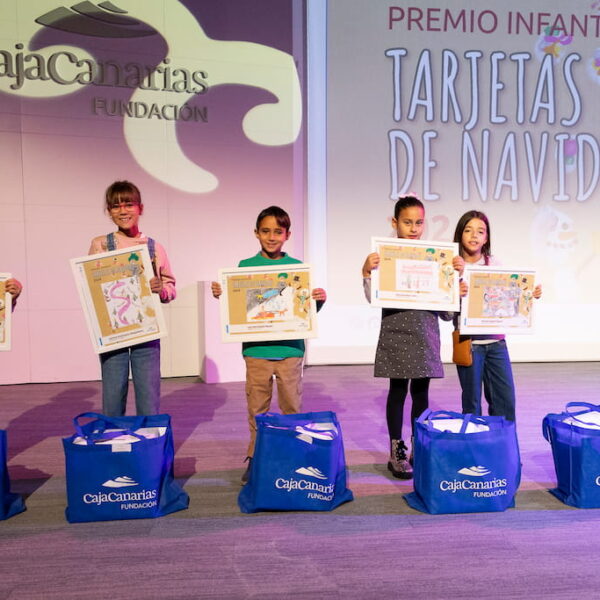 Gala de entrega de premios del Concurso de Tarjetas de Navidad CajaCanarias 2024