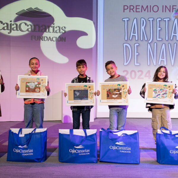 Gala de entrega de premios del Concurso de Tarjetas de Navidad CajaCanarias 2024