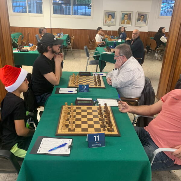 Jose Luis Fernández Ganador XXXIV Torneo Ajedrez Navidad CajaCanarias