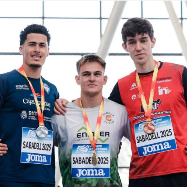 Un oro, una plata, un bronce y dos récords regionales para el Tenerife CajaCanarias en el Nacional Sub23 Short Track